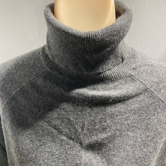 Women’s Gray, Cashmere Turtleneck Sweater - Picture 2 of 3